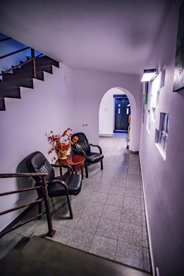 Casa Octavian Hotel Sucevita Ngoại thất bức ảnh
